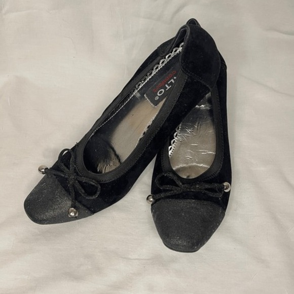 RIALTO Black Velvet Kitten Heel Pumps, Size 9 - Picture 1 of 10